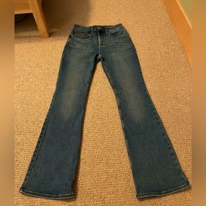 NWOT Lee Jeans, Slim-fit High-Rise Mini flare, Size 2M, Never worn